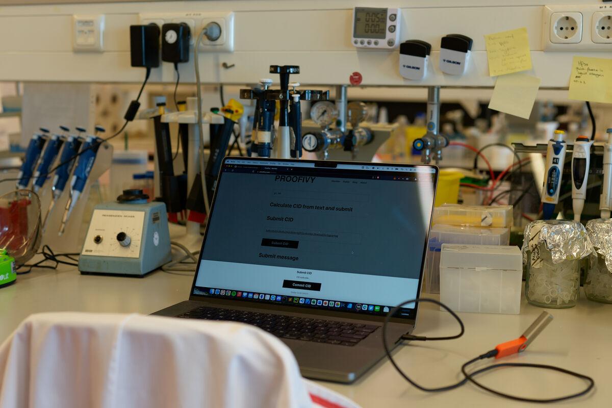 Proofivy used at the Lab for Germinal Center Biology